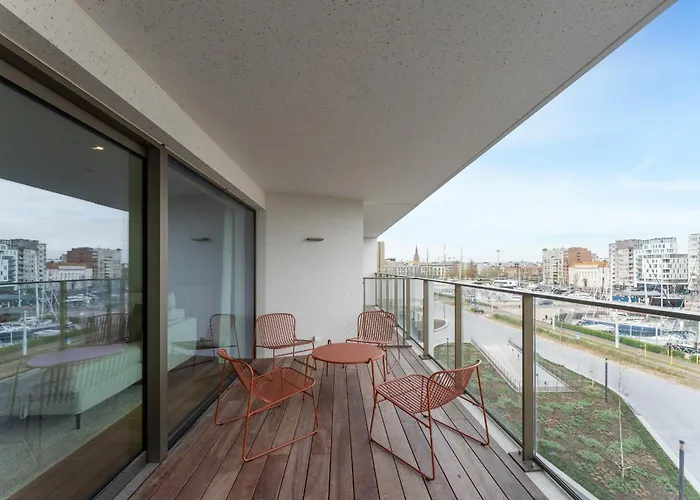 Sky Harbour-luxe Met Fenomenaal Uitzicht アパート